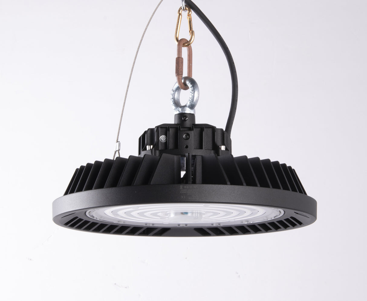 Projecteur industriel URANO noir 120 degrés 4000 K Mantra 7428