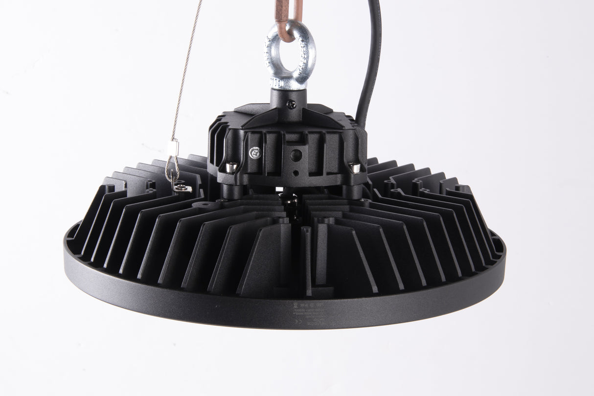 Projecteur industriel URANO noir 120 degrés 4000 K Mantra 7428