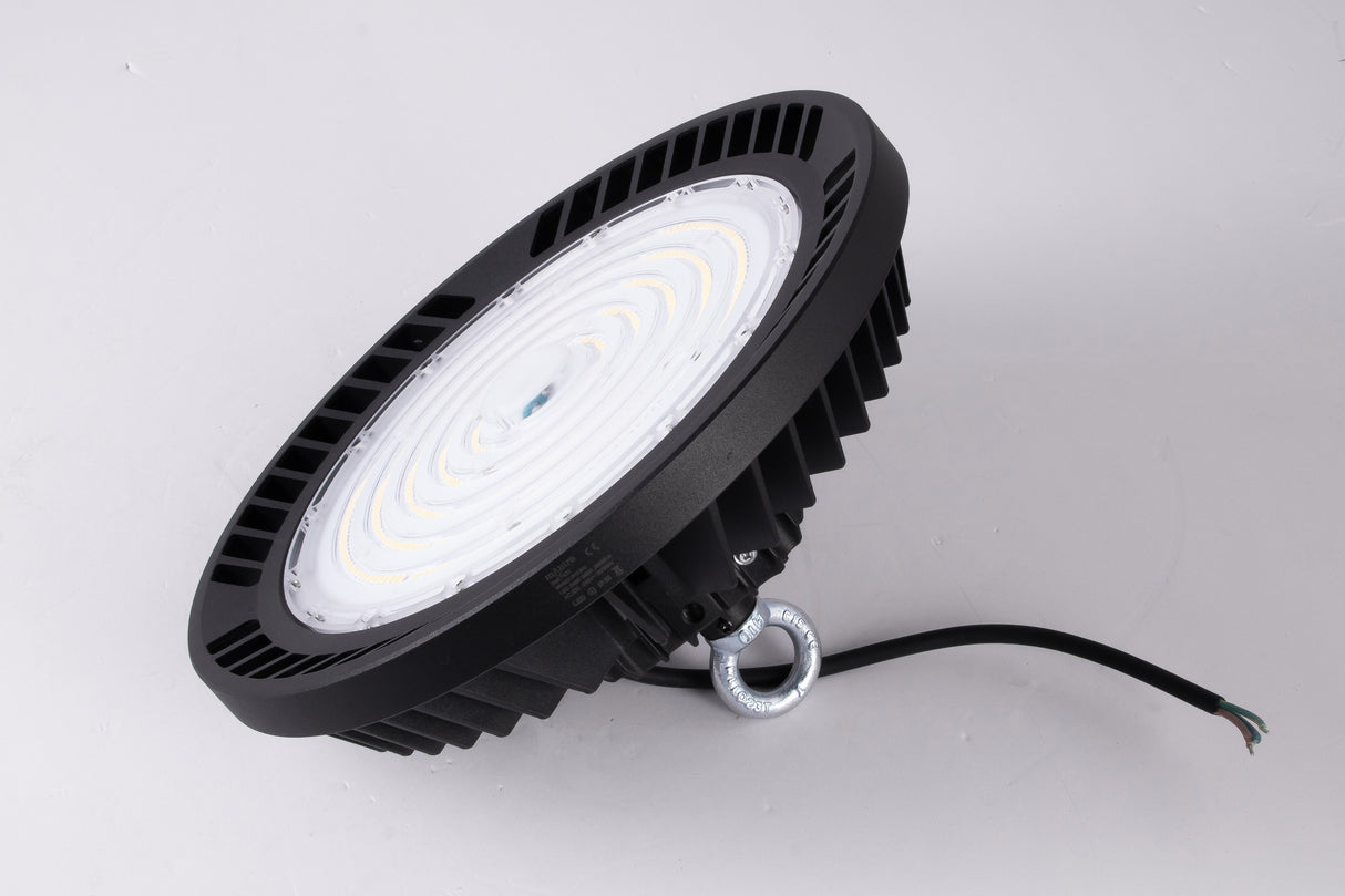 Projecteur industriel Urano noir 90 degrés 5000K