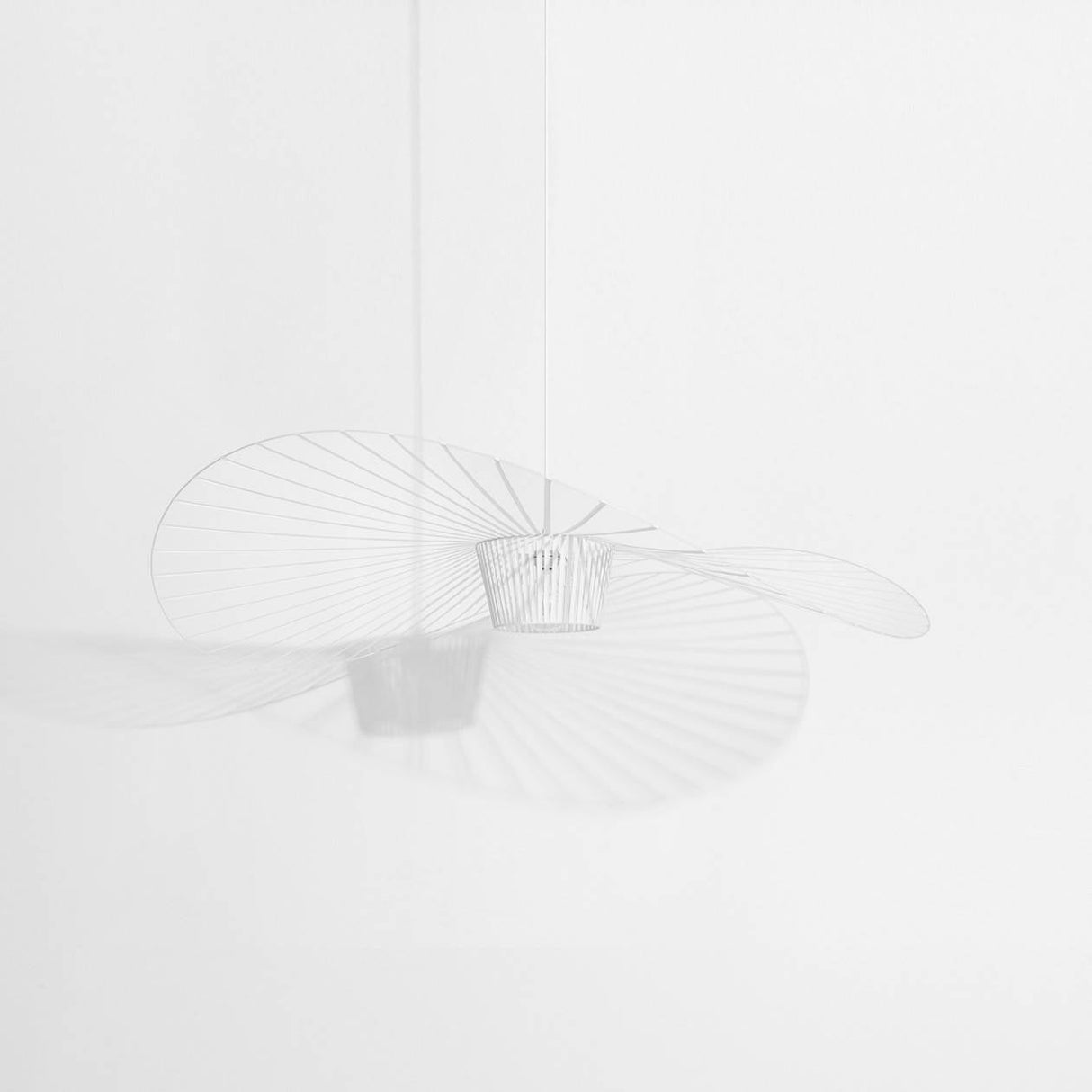 Suspension Vertigo blanche D140