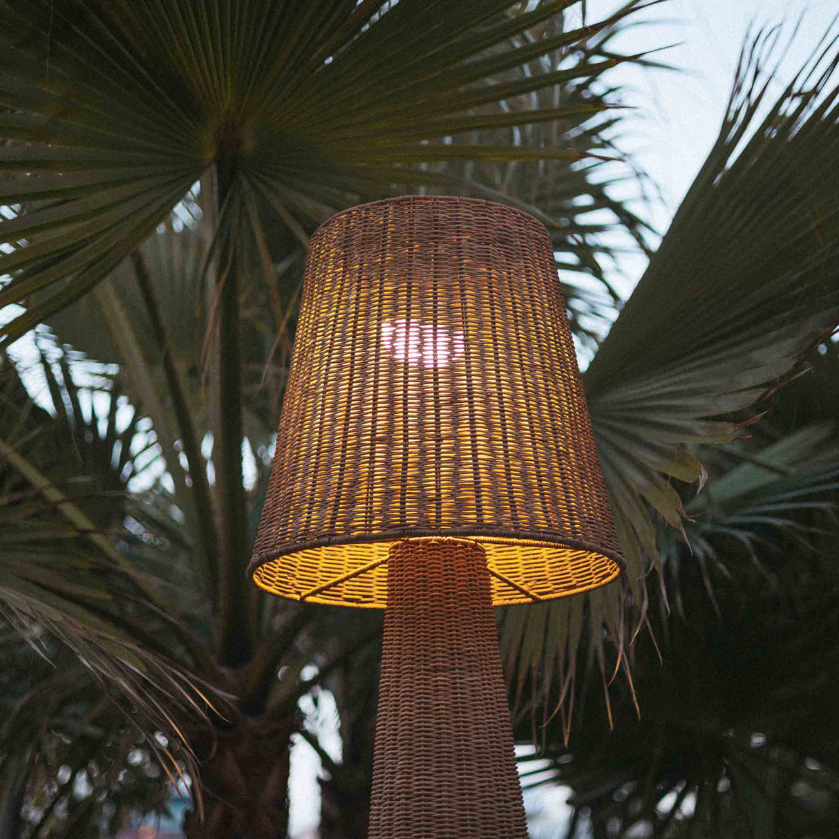 LAMPADAIRE EXTERIEUR NOMADE LOLA 165cm Ref LUMLOL165XXWLNW NWGARDEN