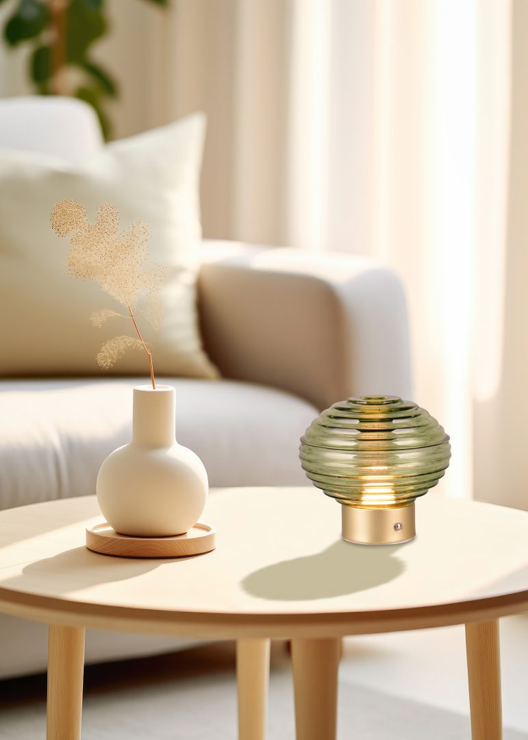 Lampe EARL verte TRIO R57771115