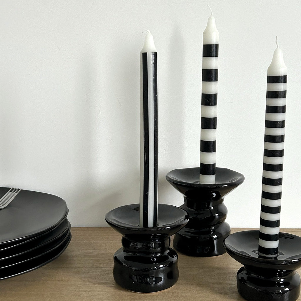 Set de 4 bougies longue rainuré blanc et noir "PAUL NOIR" 017442