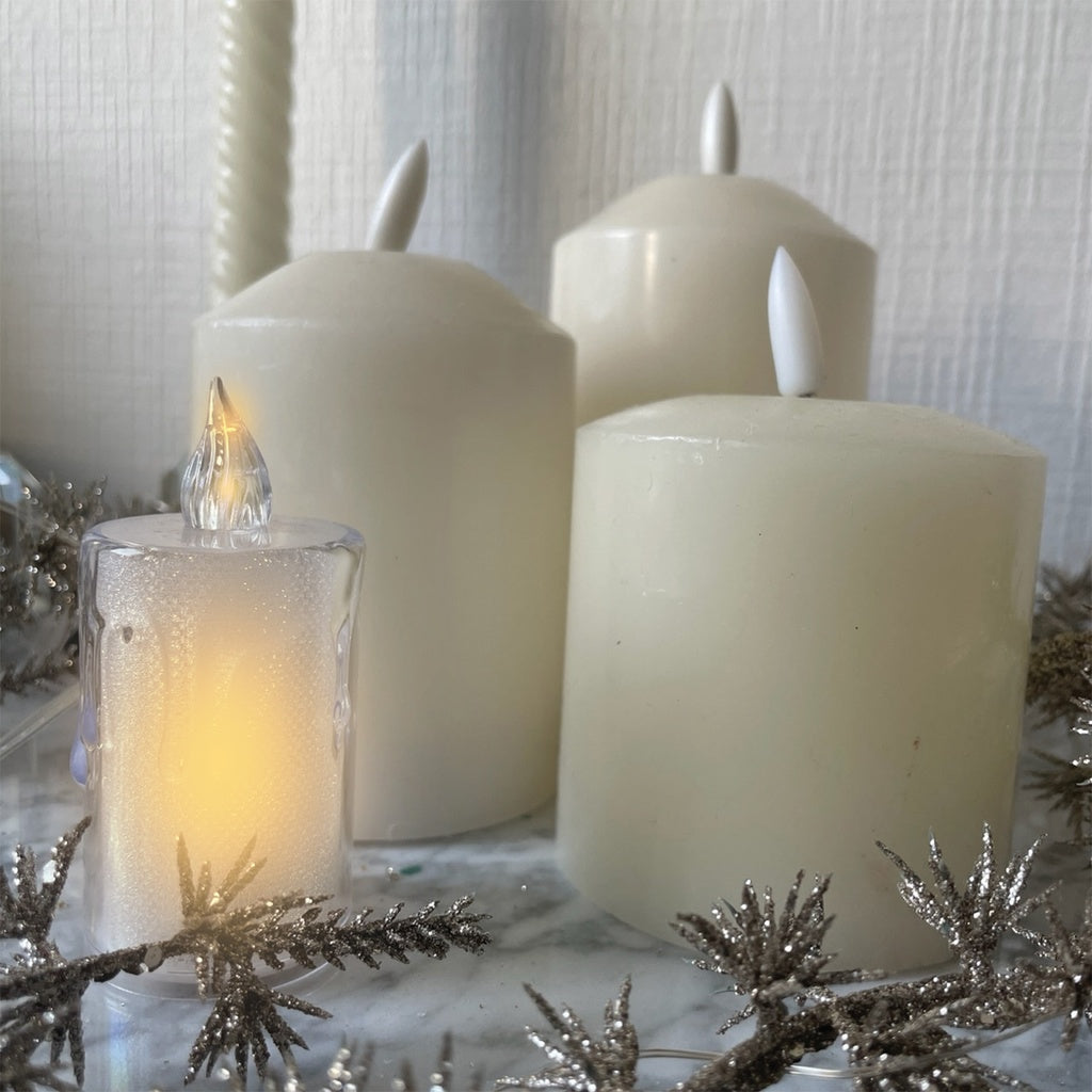Déco Lot de 5 bougies LED D4 cm H8 cm 016235