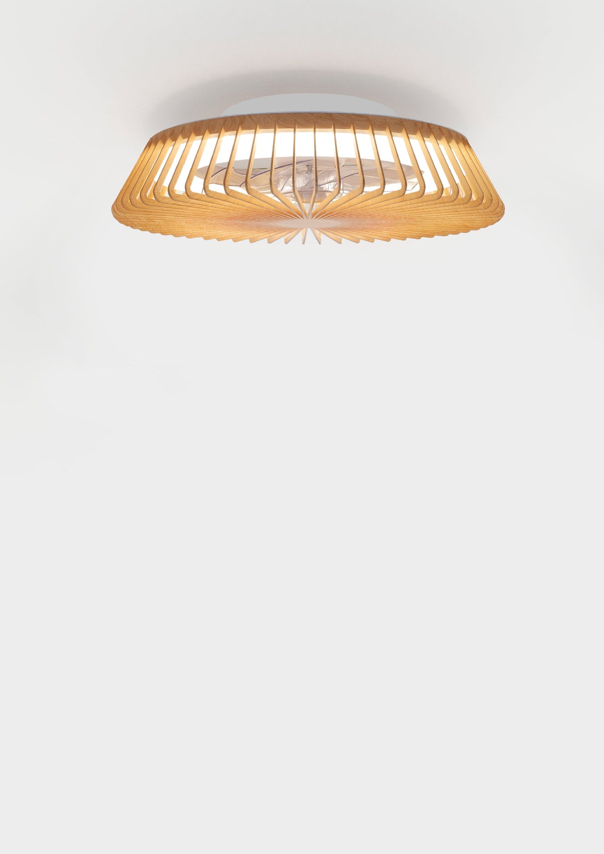 Plafonnier ventilateur Himalaya aspect bois Mantra 7128