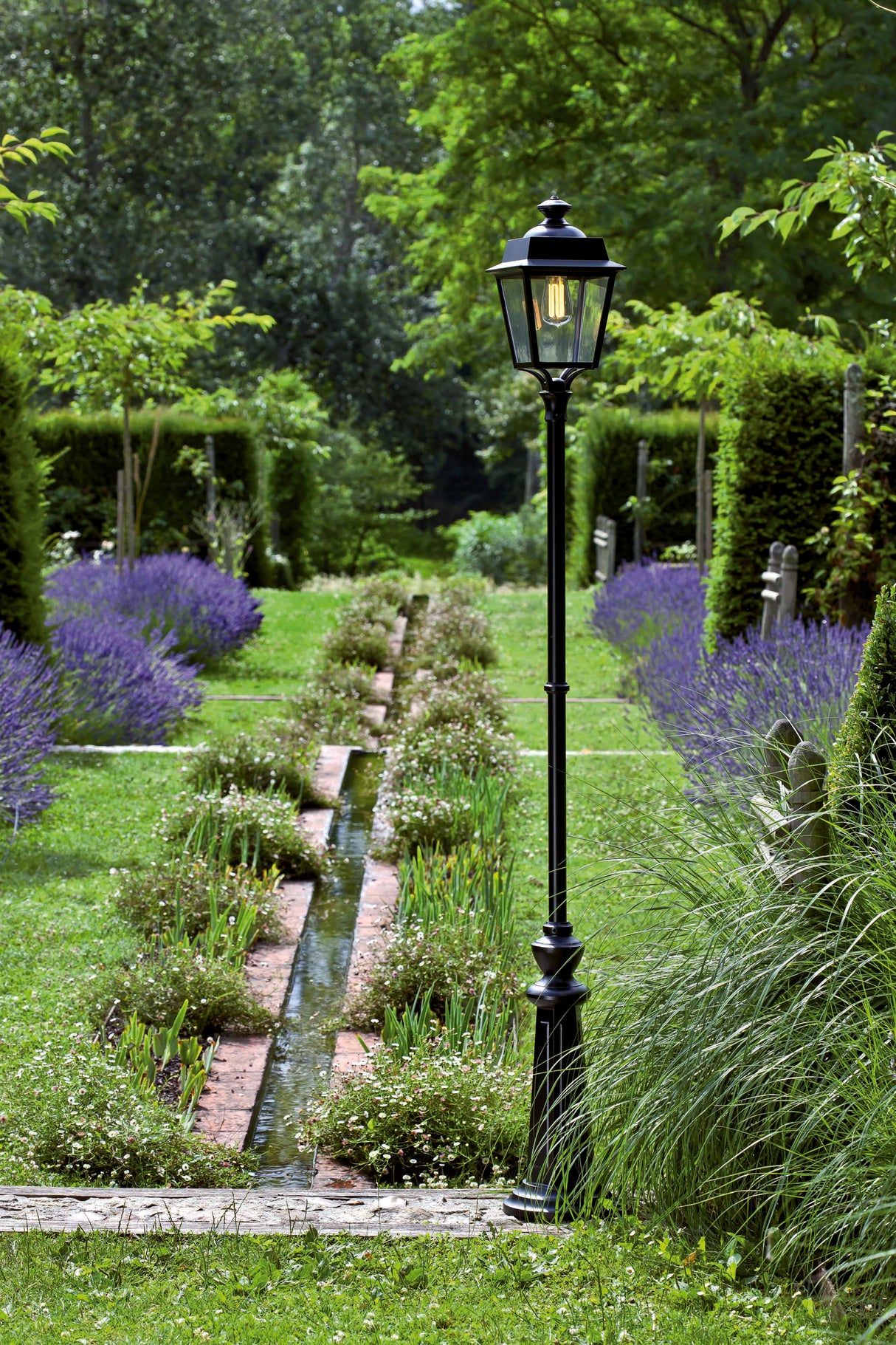 Borne Place des Vosges 1 évolution N°9 detection Vert de gris 008 150026008