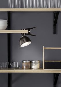 Lampe MAXIMA noire TRIO R57791102