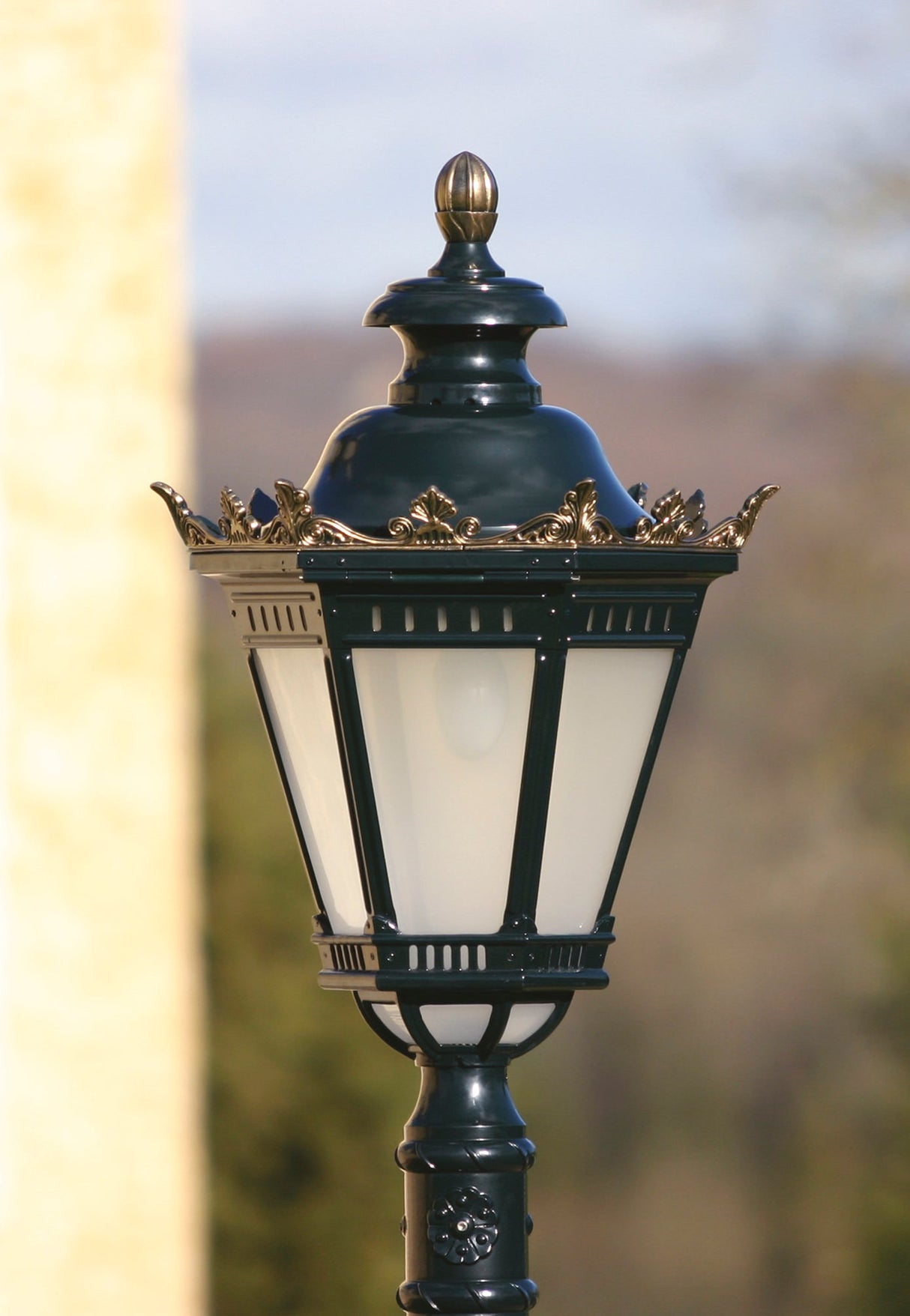 Applique Citadelle avec couronne N°3 LED 35W 3000°K Noir 000 116124000