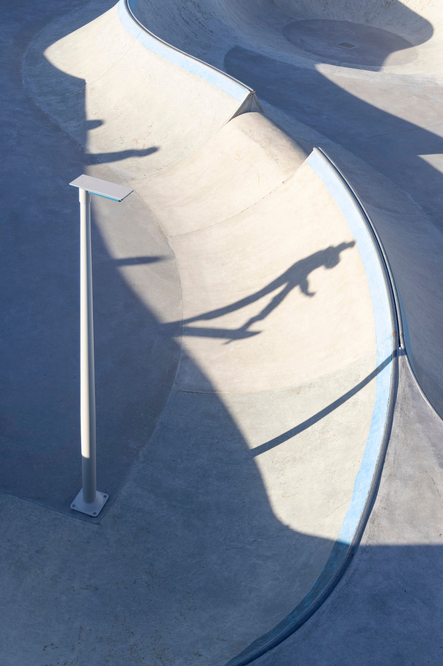 Applique Hector N°1 LED asym 35W 3000K 1-10V Orangé pur 014 support Gris 107 182304014