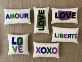 Coussin toile "LOVE" vert 30 cm x50 cm 015848