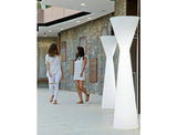 LAMPADAIRE BLANC RECHARGEABLE RGB KONIKA 170cm ref LUMKN170WLNW NWGARDEN (Copie)